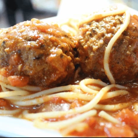 Spaghetti Con Polpette Di Carne.