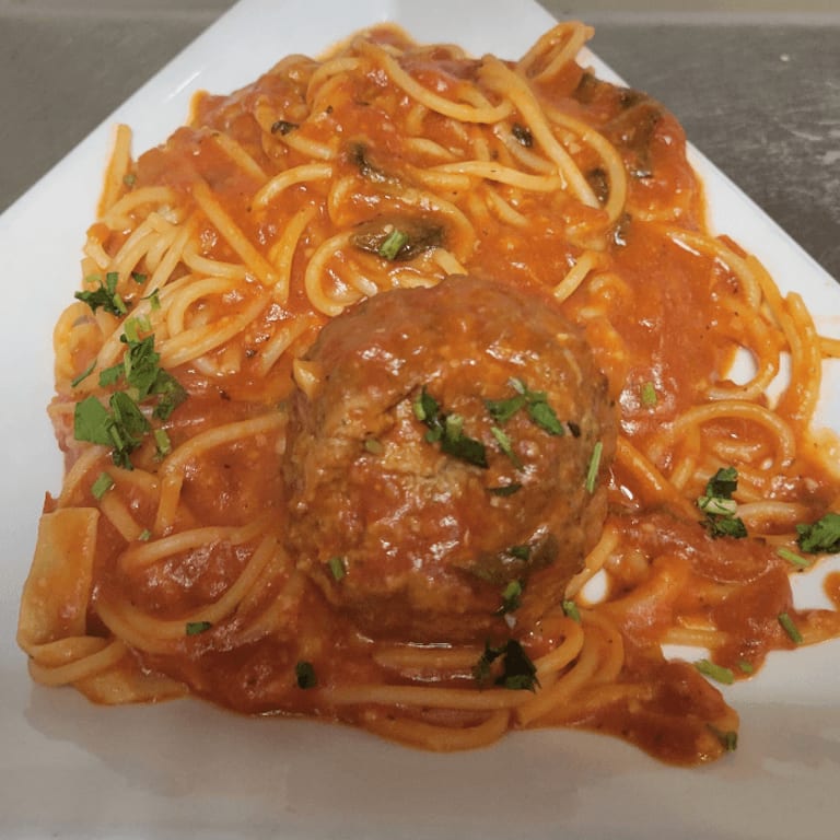Delicious Spaghetti Dishes at Our Italian Restaurant
